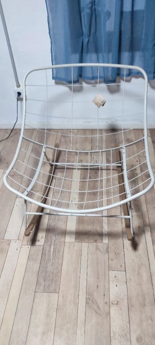 Sillón Mecedora Beige como nuevo. Mitad de precio