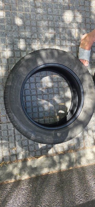 2 Neumáticos Bridgestone Buen Estado