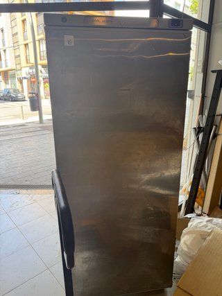 Congelador vertical Cool Head