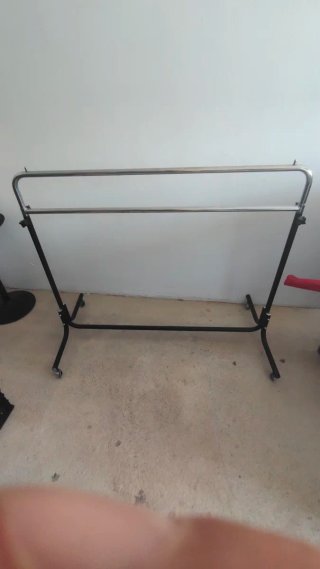 Perchero Metálico con Ruedas 1,30x 1,10 extensible