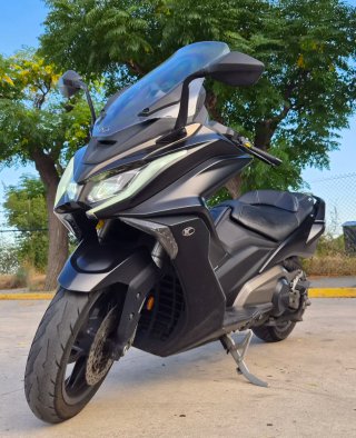 Kymco Ak 550 Maxi Scooter Negra