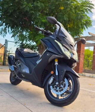 Kymco Ak 550 Maxi Scooter Negra