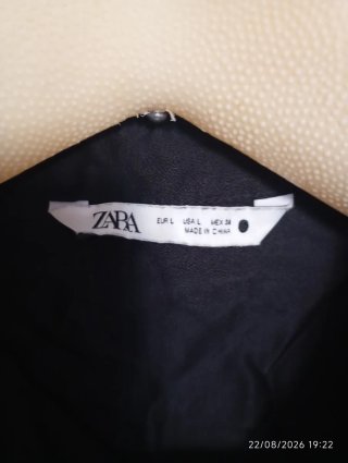 Camisa Zara bordada negra