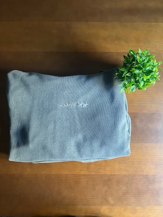 Sudadera TwoJeys con capucha color gris