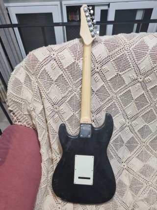Guitarra Eléctrica Antigua Coleccionista