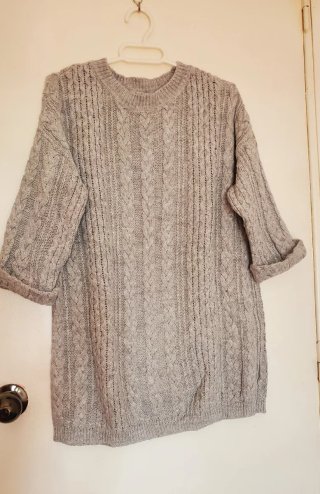 Jersey oversize gris tejido trenzado