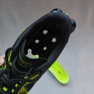 Nike Air Liquid Max 39 Verde y Negro. Sin estrenar
