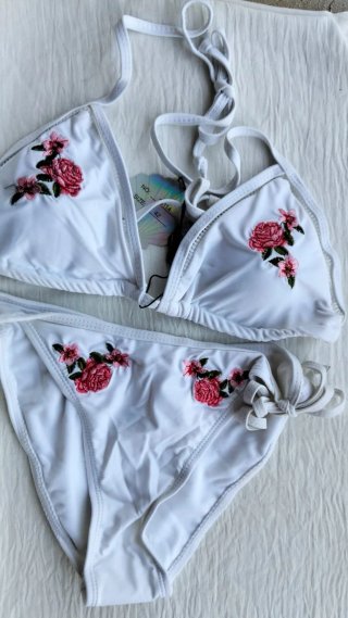 Costume da Bagno Bikini Nuovo  Ricamato