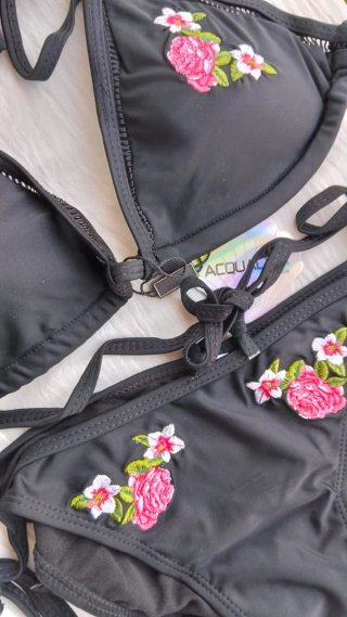 Costume da Bagno Bikini Nuovo  Ricamato