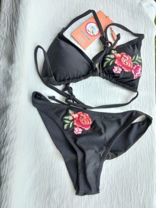 Costume da Bagno Bikini Nuovo  Ricamato