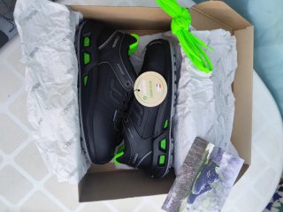 Zapatos seguridad Jallatte S3 ¡¡ 161€ en Amazon !!