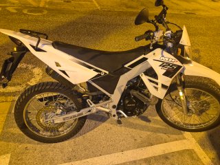 Moto MH 125 Enduro Blanca