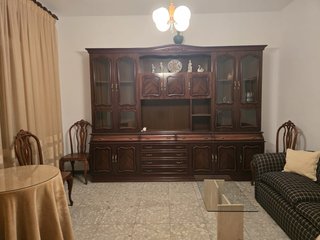 Mueble de salón madera y cristal