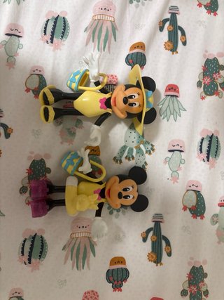 3 Figuras Minnie Mouse con Ropas