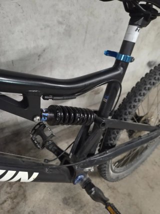 Bicicleta de Montaña Doble Suspensión