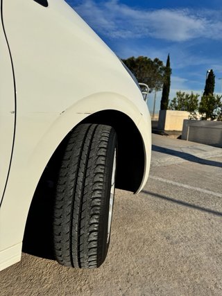 Peugeot 208 2016