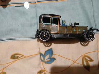 Coche de hojalata L 1905