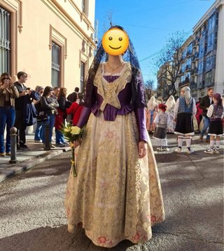 Traje de Fallera Oro y Morado