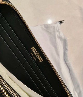 Portafoglio Moschino nero e oro