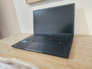 Asus 8 hilos 16Gb RAM 12th Gen 256GB 14" FullHD