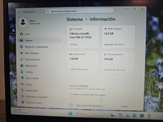 Asus 8 hilos 16Gb RAM 12th Gen 256GB 14" FullHD