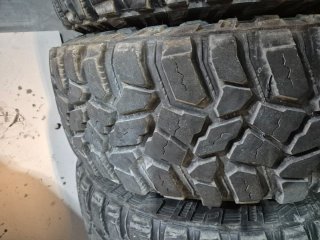 Llantas Cooper STT Pro 31x10.5x15