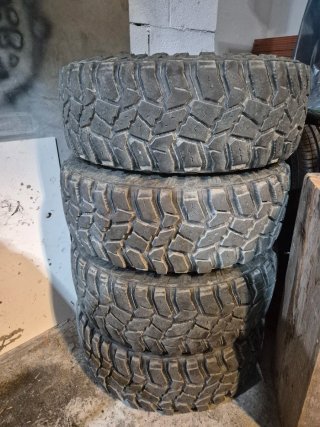 Llantas Cooper STT Pro 31x10.5x15