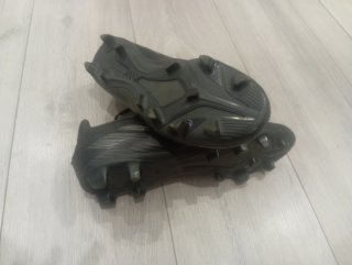 Botas de fútbol Adidas F50 Negras y Verdes