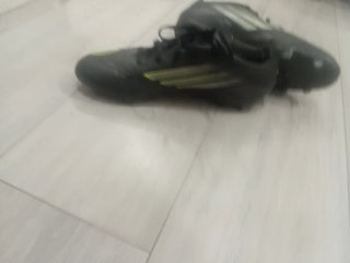 Botas de fútbol Adidas F50 Negras y Verdes