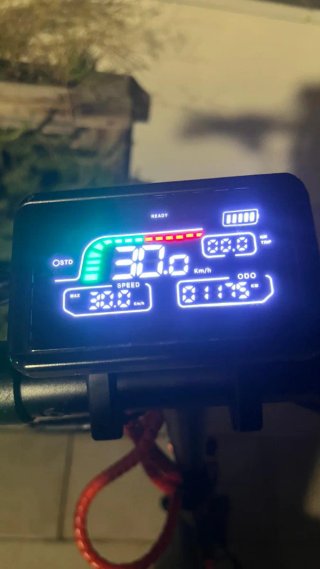 Patinete eléctrico iX3 con llave