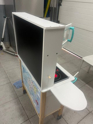 Cocina infantil de madera / Cuineta joguina