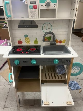 Cocina infantil de madera / Cuineta joguina