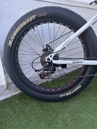 Oferta!!!!!!     Bicicleta Giant Fat Bike Blanca