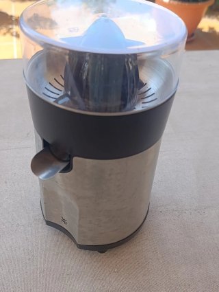 Exprimidor eléctrico