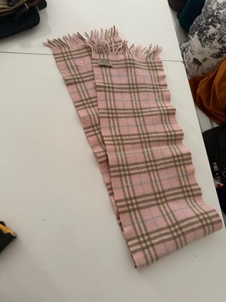 Bufanda Burberry Rosa