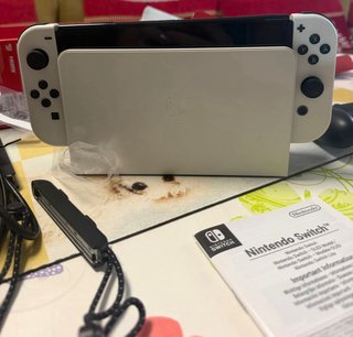 Nintendo Switch OLED Blanca y Negra