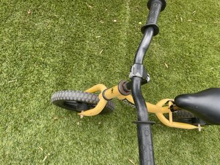 Bicicleta de equilibrio Sawyer amarilla