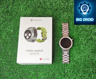 Motorola Moto Watch. Special Edition