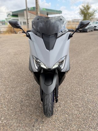 Yamaha TMAX-560 TECH MAX