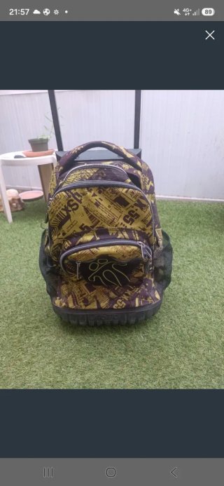 Mochila TOTTO con ruedas y estampado