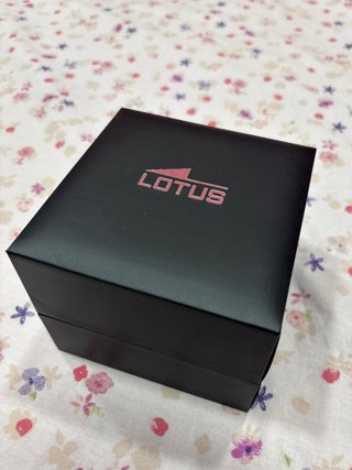 Reloj Lotus Mujer Plata y Blanco