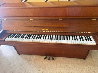 Piano Vertical Acústico Yamaha M1J