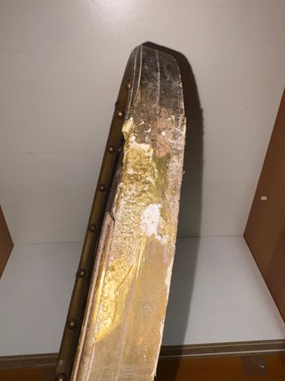 Cornice antica rotonda