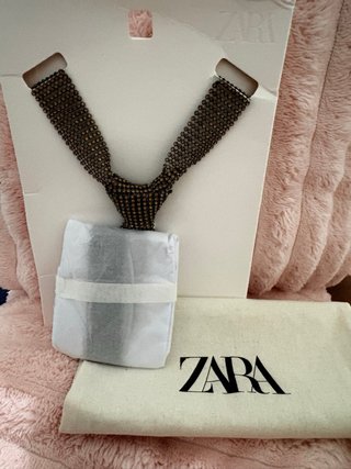 Collar Zara con cuentas doradas y marrones