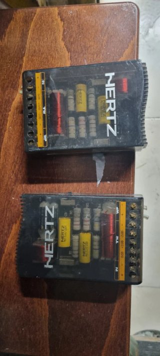 Altavoces Hertz 160W