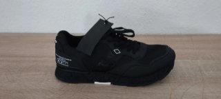 Zapatillas Replay Negras y Blancas Nuevas