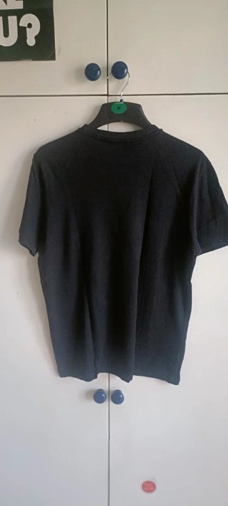 T-shirt nera Primark Cares Amazon River S