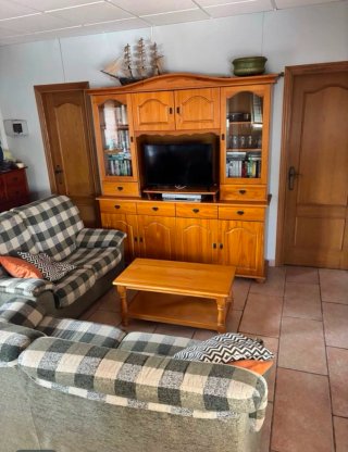 ALQUILER. Chalet en primera linea de playa. Xeraco