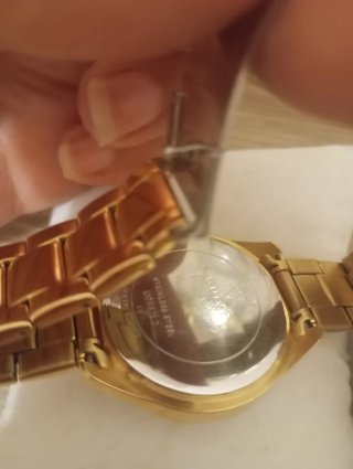 Reloj Guess Dorado Mujer