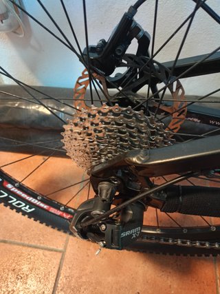 Bicicleta MTB Haro Sonix